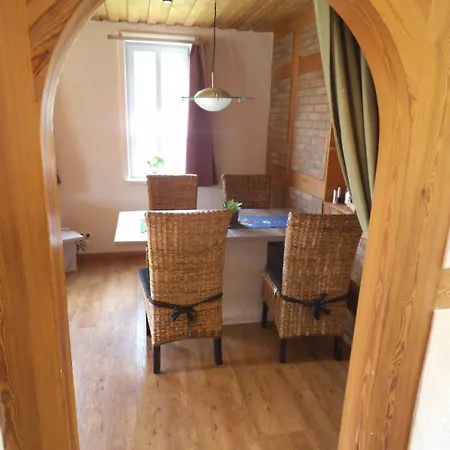 Idyllic With Garden Appartement